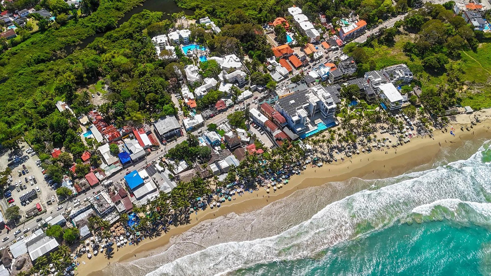 Casa Tropical Laguna: 90 Meter Walk to the Beach