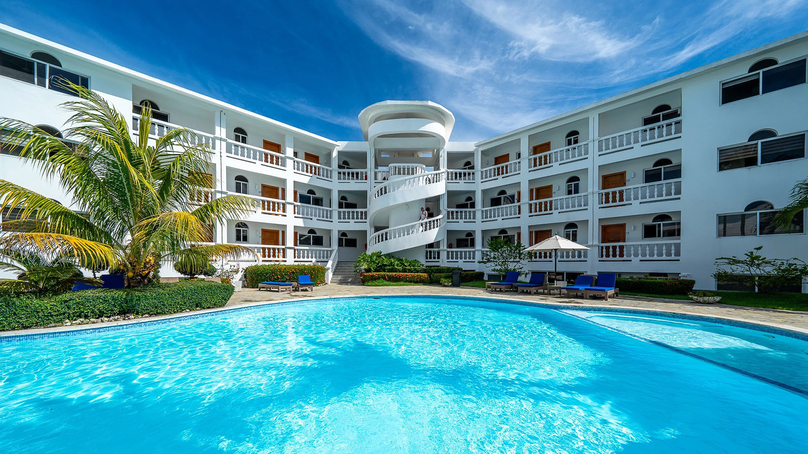 Ocean View 2-Bedroom Apartment in Ocean Palms